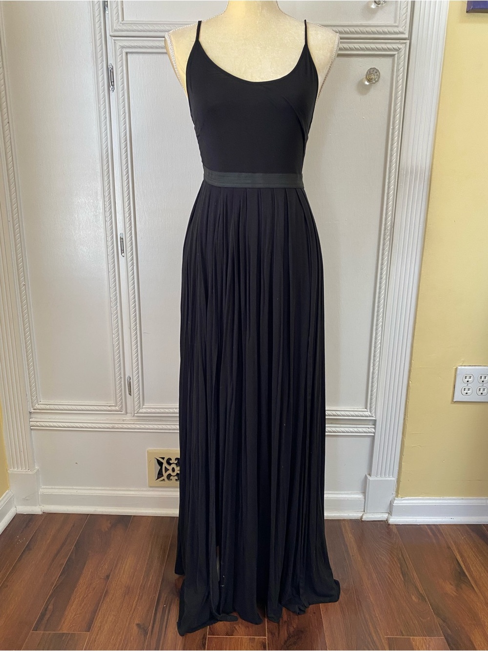 silence + noise Black Pleated Maxi Dress with Spaghetti Straps
